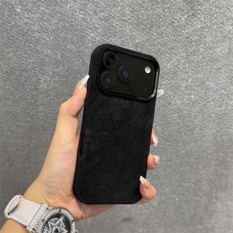 ChubbyCase – Flannel Magnetic Full-Cover Protective Case For iPhone 17